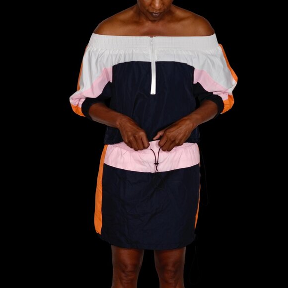 Hot and Delicious Athletic Warm-up Style Skirt and Top Set - Size Medium - Picture 7 of 9